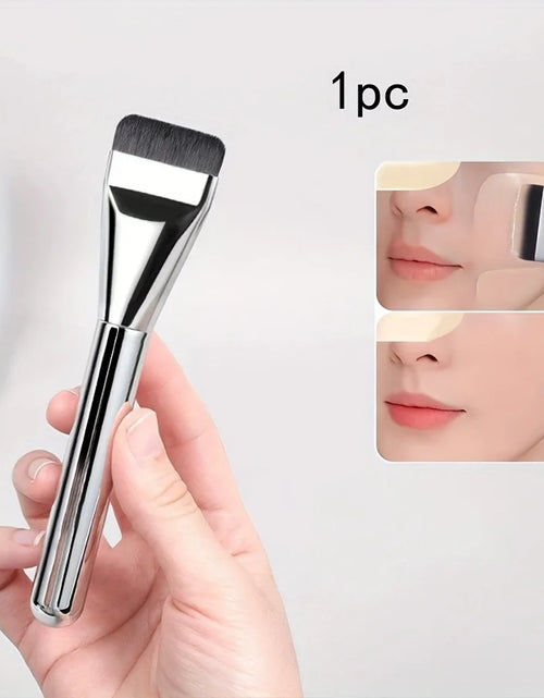Load image into Gallery viewer, 1/2Pc Multi-Use Foundation Ultra-Fine, Hypoallergenic Nylon Bristle Oval Foundation Brush - Perfect for Face Contouring
