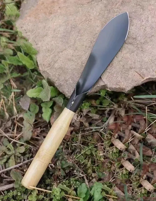 Load image into Gallery viewer, Multifunctional Garden Tool Shovel Dig Wild Vegetables Drive Sea Plant Flowers Shovel Soil Thickening Iron Hoe Weeding Shovel
